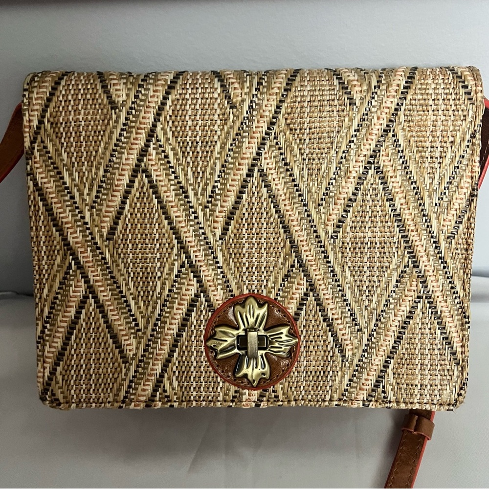 Patricia Nash Woven Clutch - Picture 3 of 11
